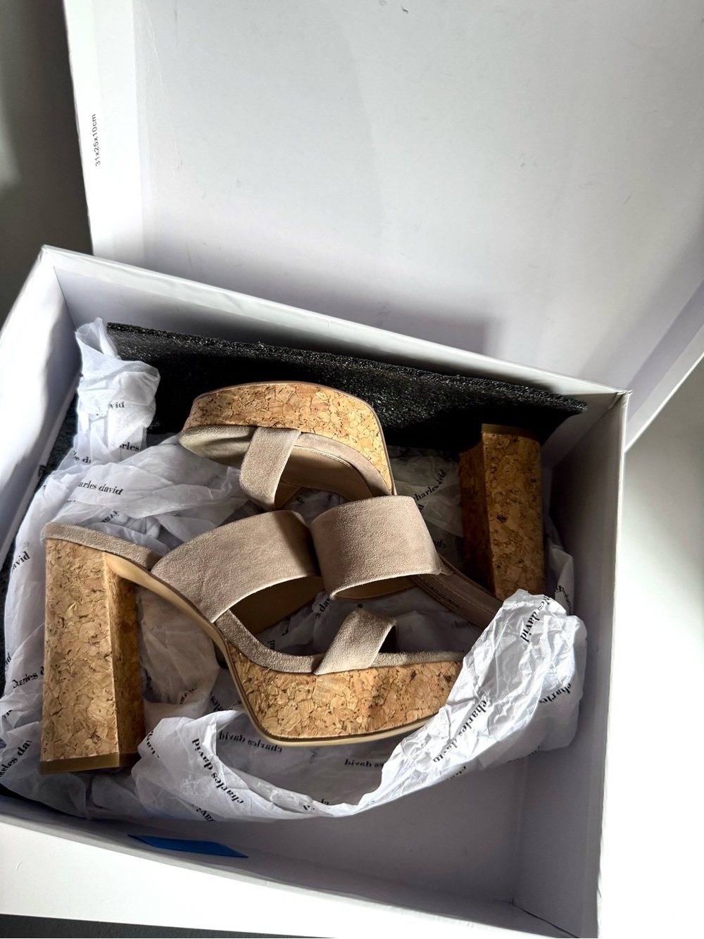 NIB Charles David Women’s Taupe Leather Chunky Cork Heel Sandals 6M